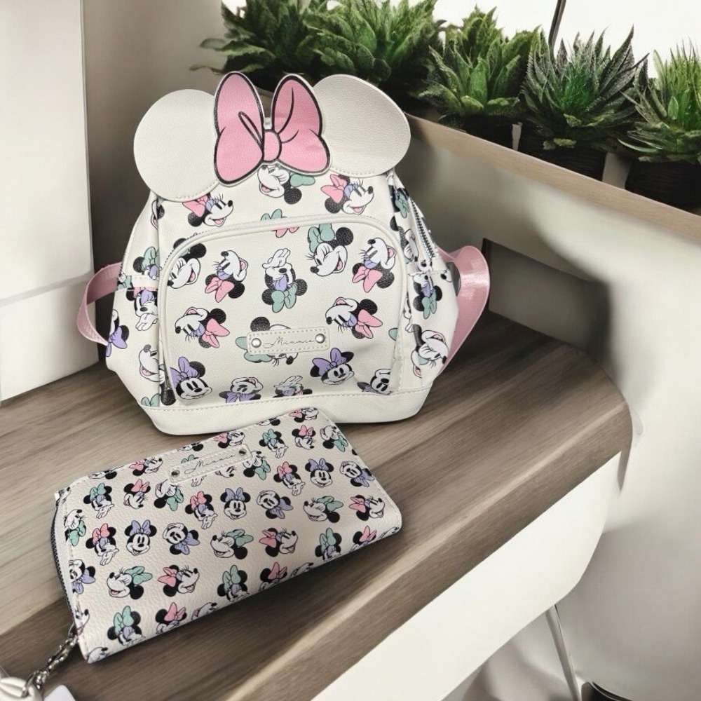 Disney Minnie Mouse Backpack And Wallet